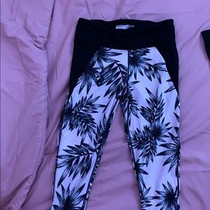 Black and white palm print leggings
